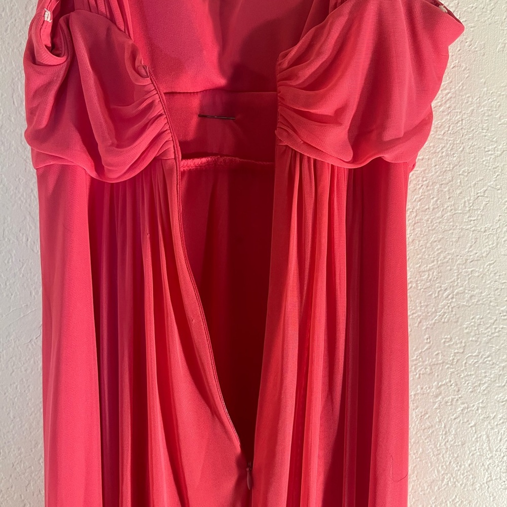 Elegant Hot Pink Dress with Jewel Accent - Picture 7 of 8